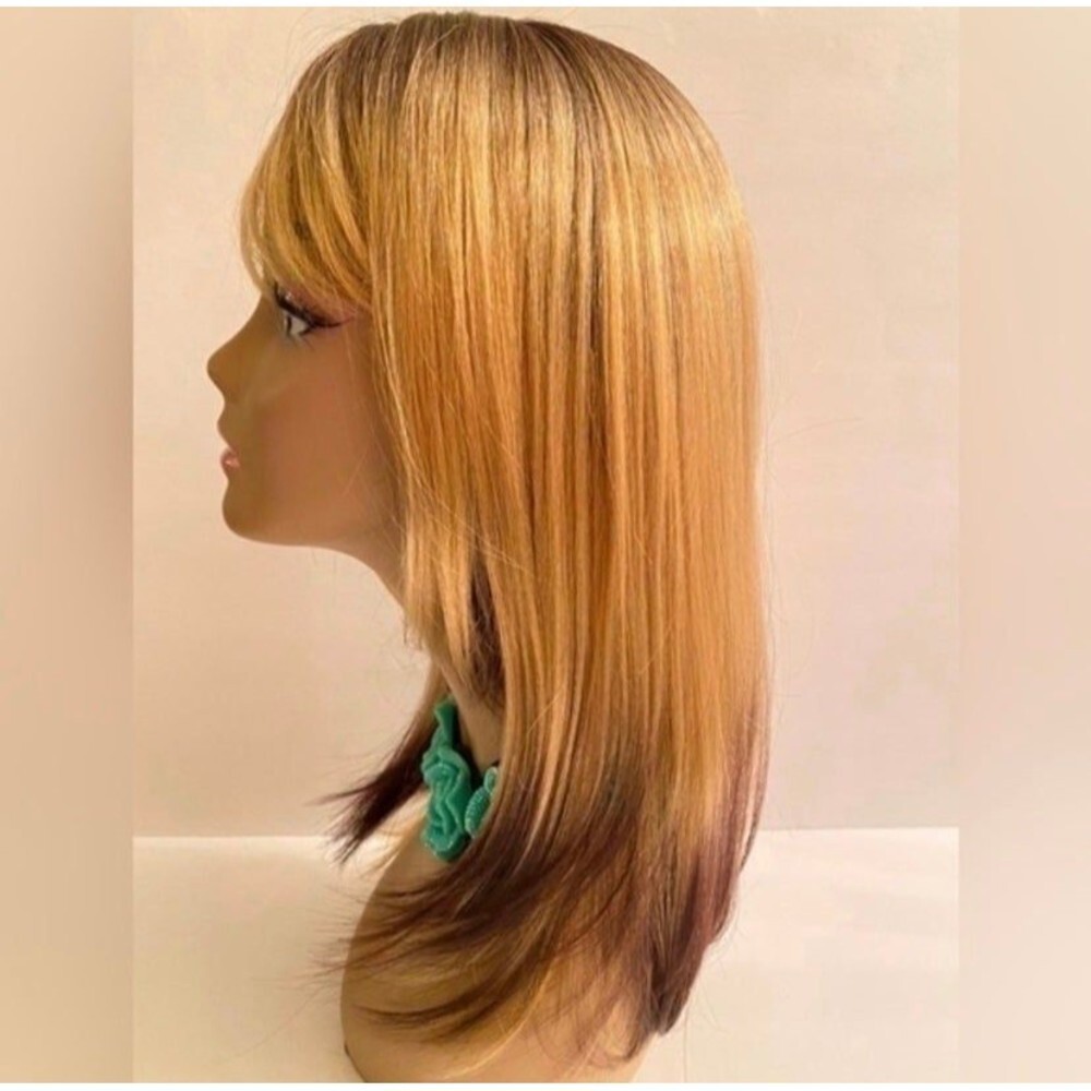 10. Ombré synthetic wig - Picture 3 of 6